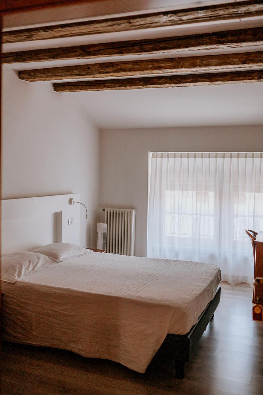 Hotel Venezia Тренто Екстериор снимка