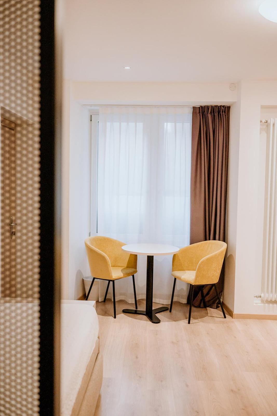Hotel Venezia Тренто Екстериор снимка