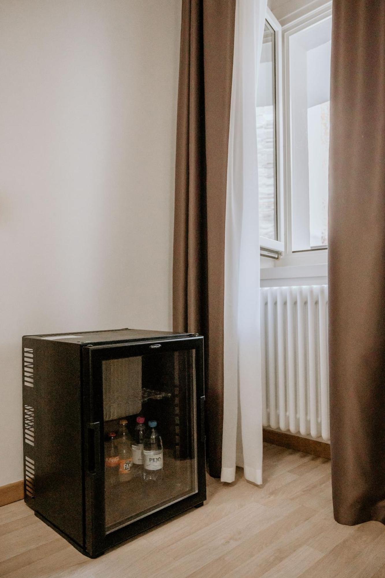 Hotel Venezia Тренто Екстериор снимка